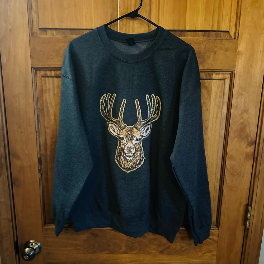 Deer hunting Dark Gray Sweater with big buck sequin glitter Design! Size large